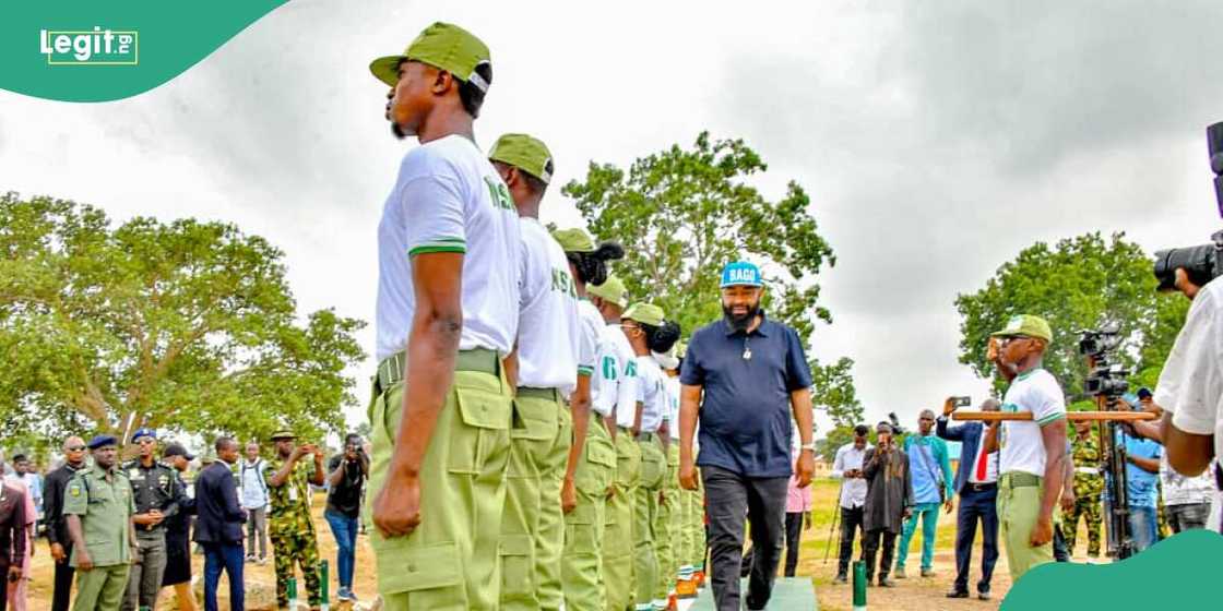 Niger governor announces N200,000 bonus for each corps members Niger governor announces N200,000 bonus for each corps members