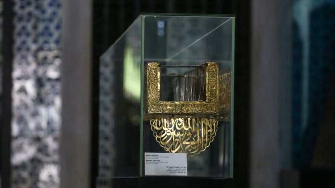 Gidan adana kayan tarihi na Turkiyya ya wallafa hotunan wasu kayayyakin da annabi ya yi amfani da su Gidan adana kayan tarihi na Turkiyya ya wallafa hotunan wasu kayayyakin da annabi ya yi amfani da su