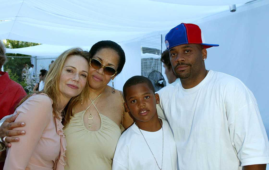 Peggy Lipton, Diane Haughton and Damon Dash pose for a photo