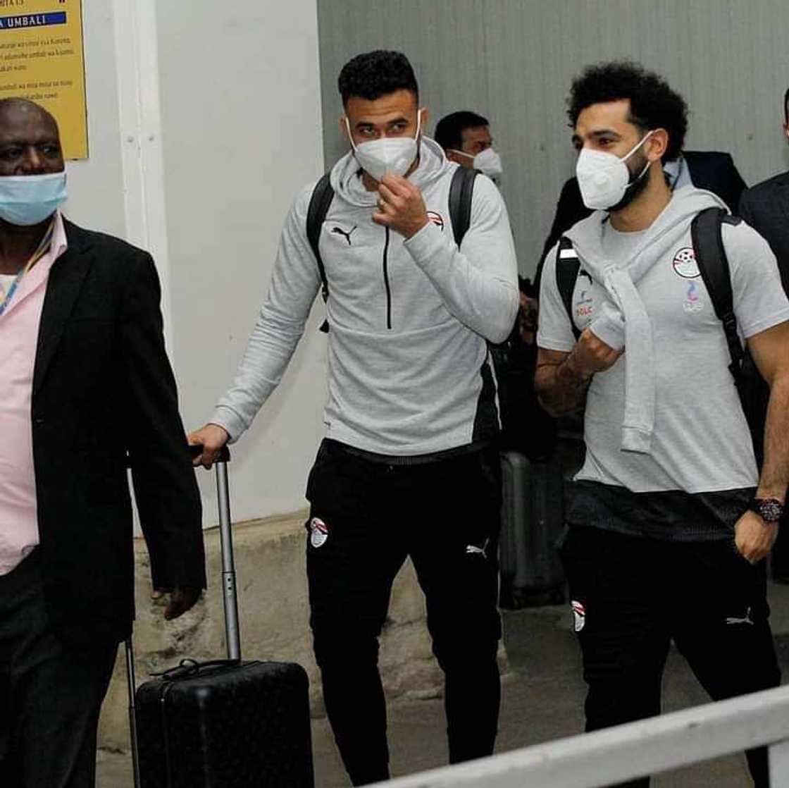 Liverpool star Mo Salah gets 4 bodyguards after arriving for Egypt vs Kenya's AFCON 2022 qualifier Liverpool star Mo Salah gets 4 bodyguards after arriving for Egypt vs Kenya's AFCON 2022 qualifier