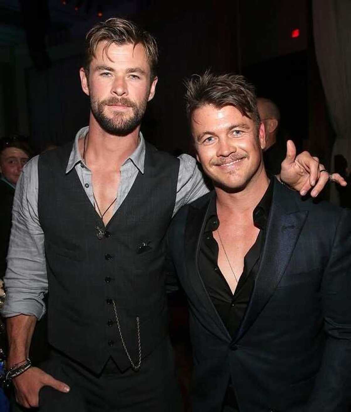 Luke Hemsworth brothers Luke Hemsworth brothers