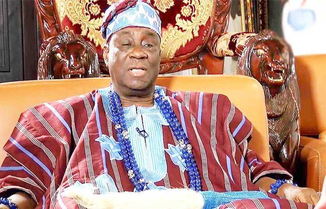 Hoodlums attack Oba Of Lagos’s palace Hoodlums attack Oba Of Lagos’s palace
