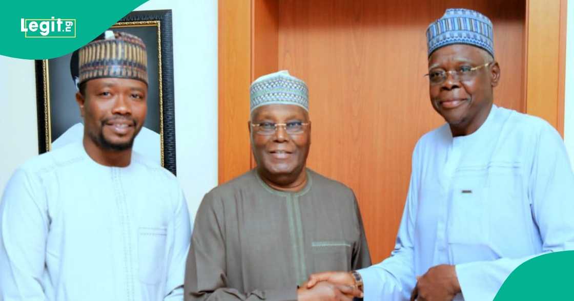 Kwamanda ya ziyarci Atiku Kwamanda ya ziyarci Atiku