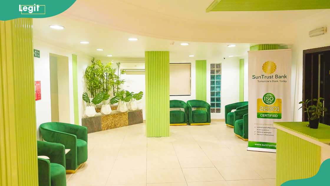 Indoors of a SunTrust Bank branch Indoors of a SunTrust Bank branch