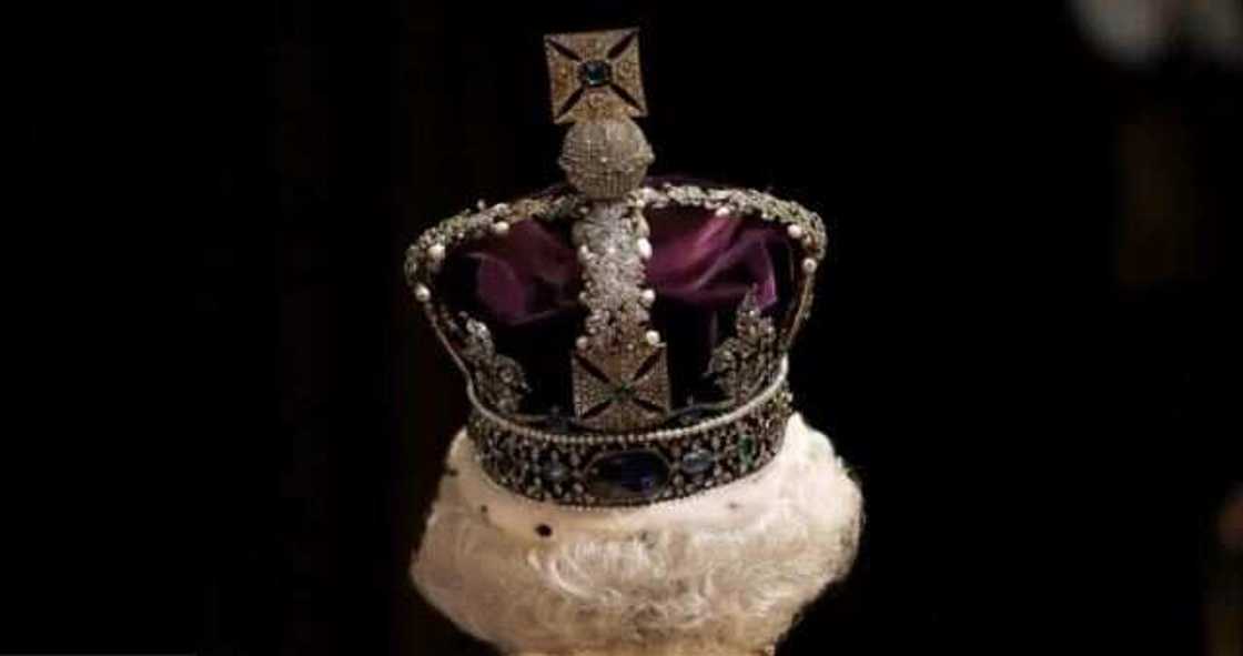 Jewel Crown/Queen Elizabeth II/King Charles III/Family Crown Jewel Crown/Queen Elizabeth II/King Charles III/Family Crown