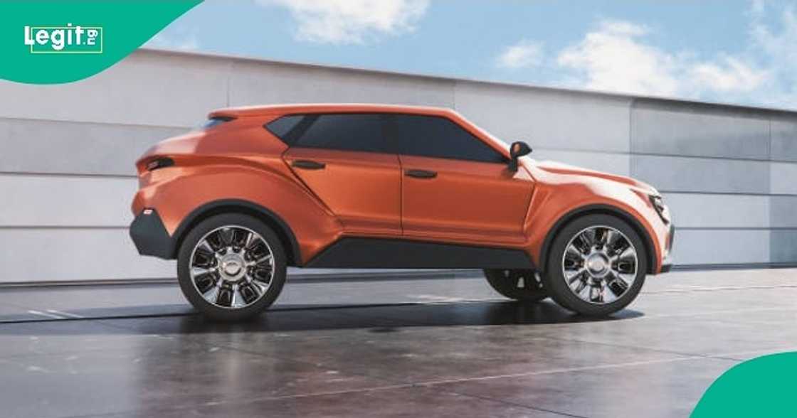 Man delivers toy car to office of lady who asked him for a real ride after 2 days of 'talking stage'. Man delivers toy car to office of lady who asked him for a real ride after 2 days of 'talking stage'.