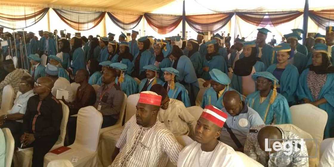 Jami'ar Skyline tayi bikin daukan sabbin dalibai a karo na farko a Kano (Hotuna) Jami'ar Skyline tayi bikin daukan sabbin dalibai a karo na farko a Kano (Hotuna)