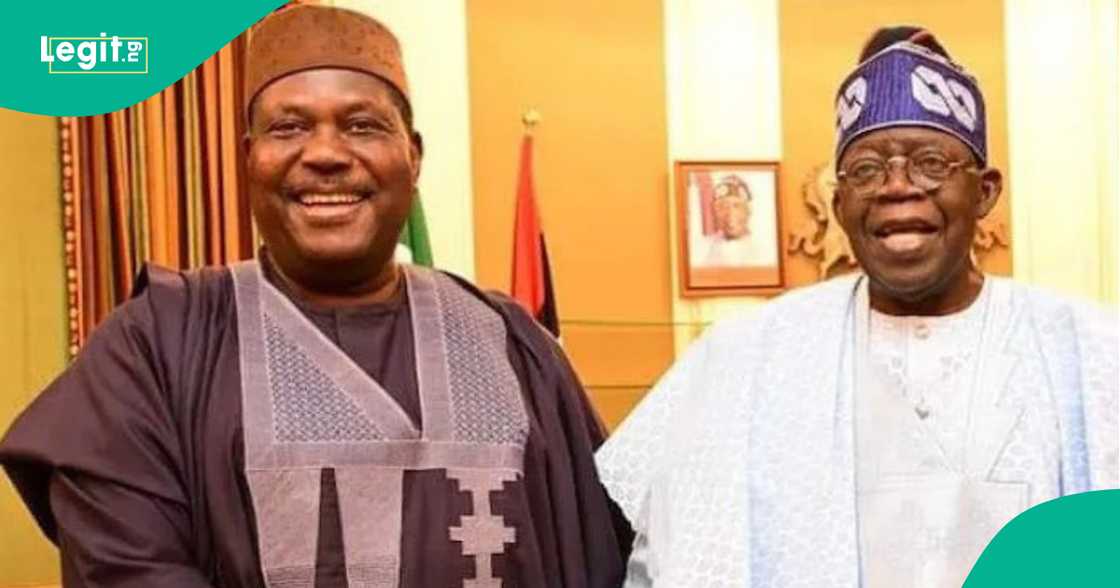 Akume tare da Shugaba Tinubu. Akume tare da Shugaba Tinubu.