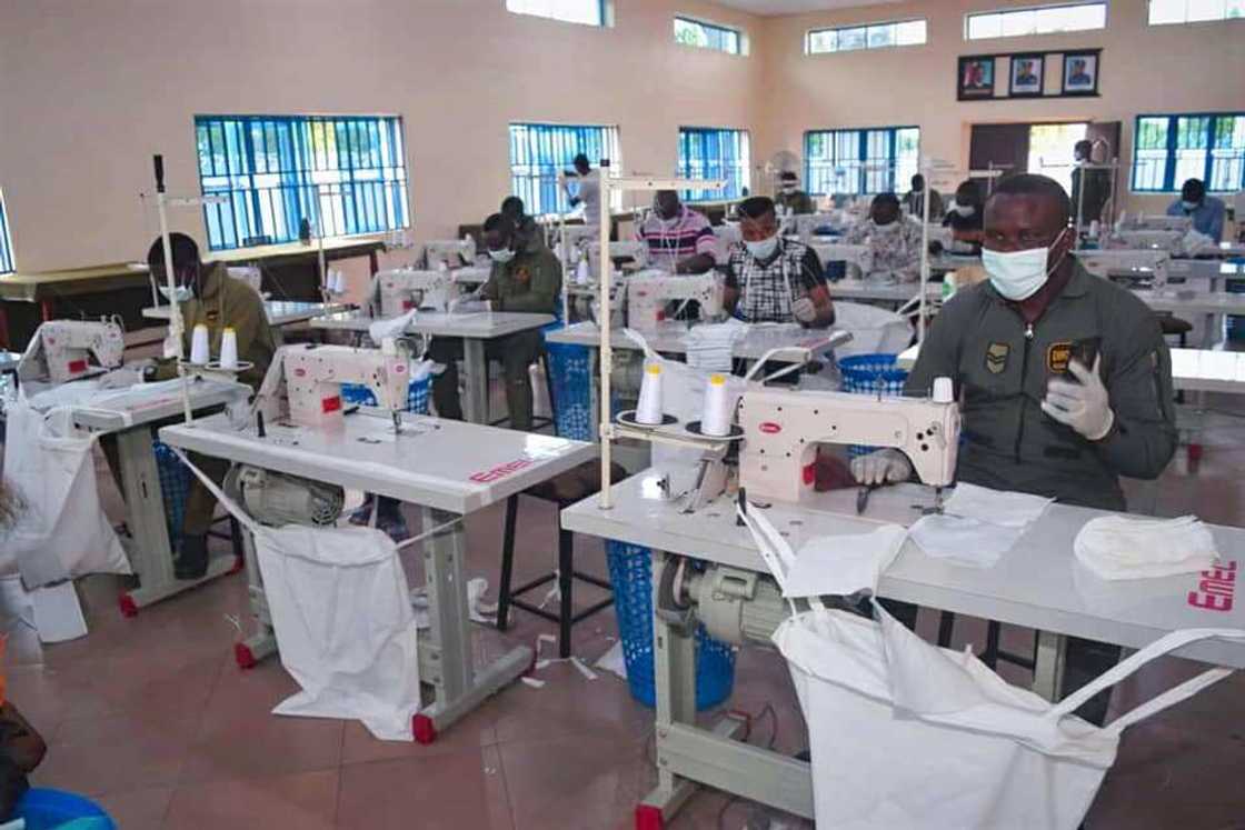 Yaki da Boko Haram: Rundunar Sojan sama ta tayar da komadar wani katafaren jirgin yaki Yaki da Boko Haram: Rundunar Sojan sama ta tayar da komadar wani katafaren jirgin yaki