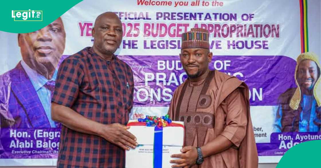 Shugaban karamar hukuma ya gabatar da kasafin kudi N7bn Shugaban karamar hukuma ya gabatar da kasafin kudi N7bn