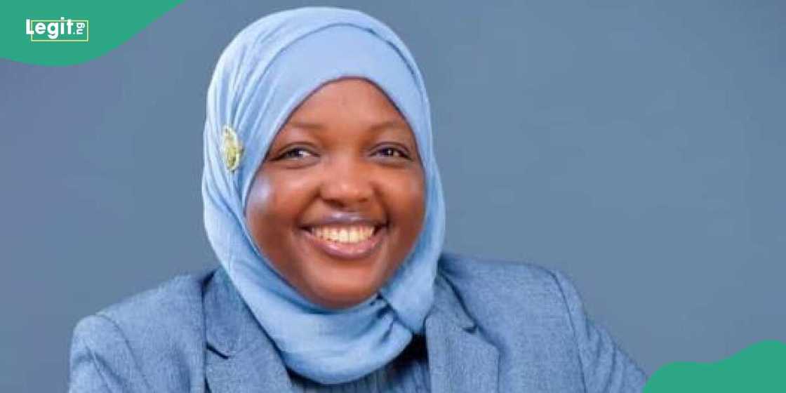 LASU's Maths lecturer emerges winner of overall best graduating PhD thesis award LASU's Maths lecturer emerges winner of overall best graduating PhD thesis award