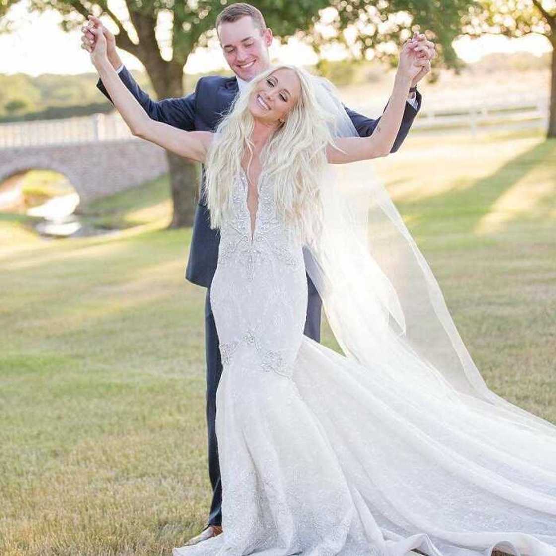 Erin Bradshaw wedding Erin Bradshaw wedding