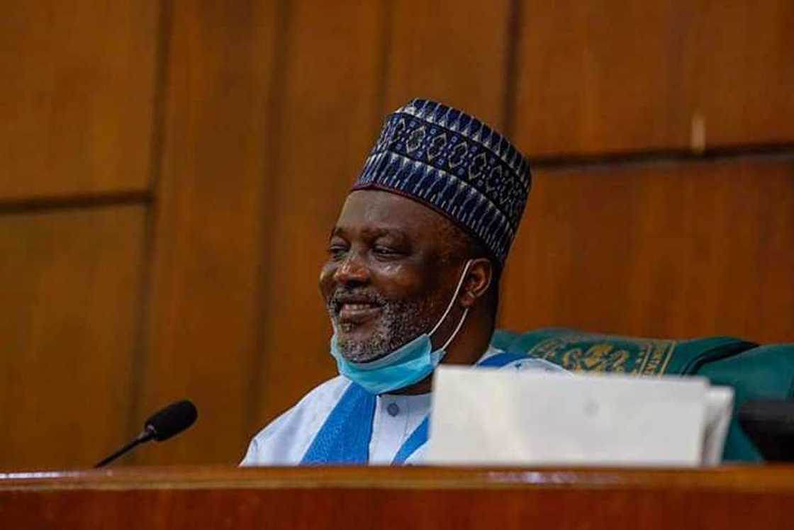 'Yan Najeriyan da suka tare a kasashen waje basu da ta cewa kan matsalar kasar 'Yan Najeriyan da suka tare a kasashen waje basu da ta cewa kan matsalar kasar