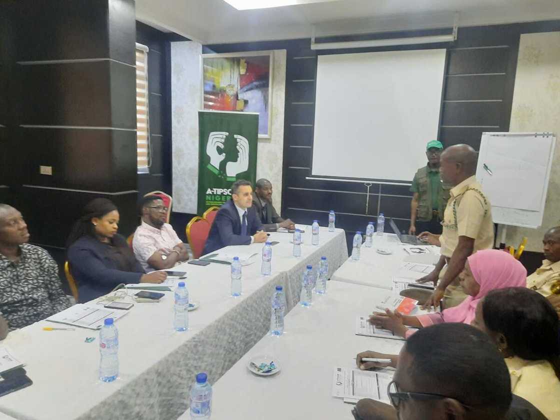 Nigerian Immigration Service Nigerian Immigration Service