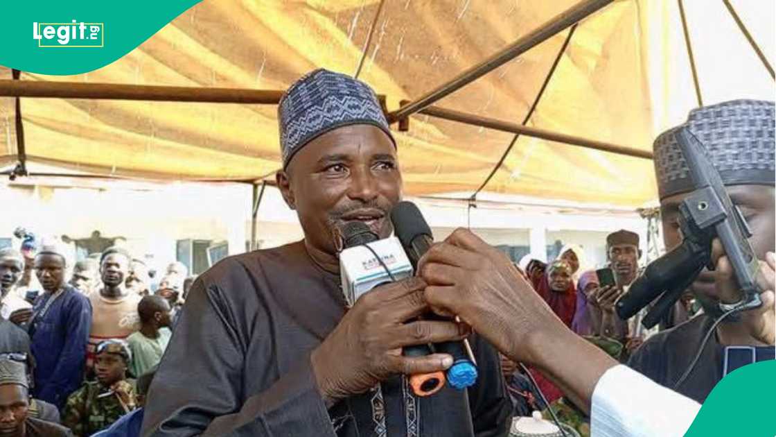 Dan bindiga Ado Aliero da aka yi zaman sulhu da shi a Katsina Dan bindiga Ado Aliero da aka yi zaman sulhu da shi a Katsina