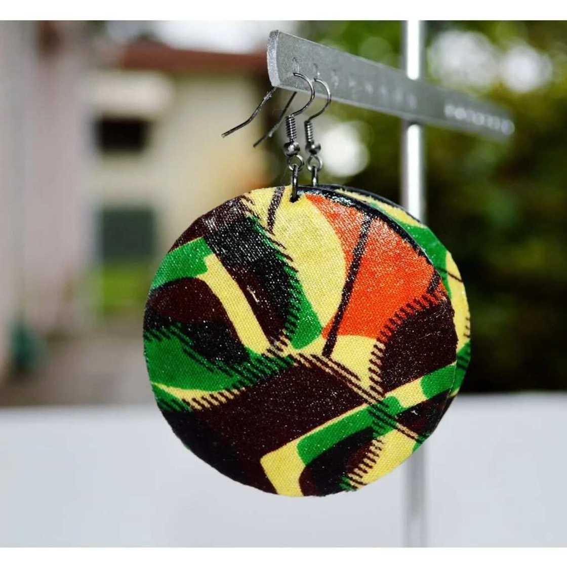 How to make Ankara earrings yourself? How to make Ankara earrings yourself?