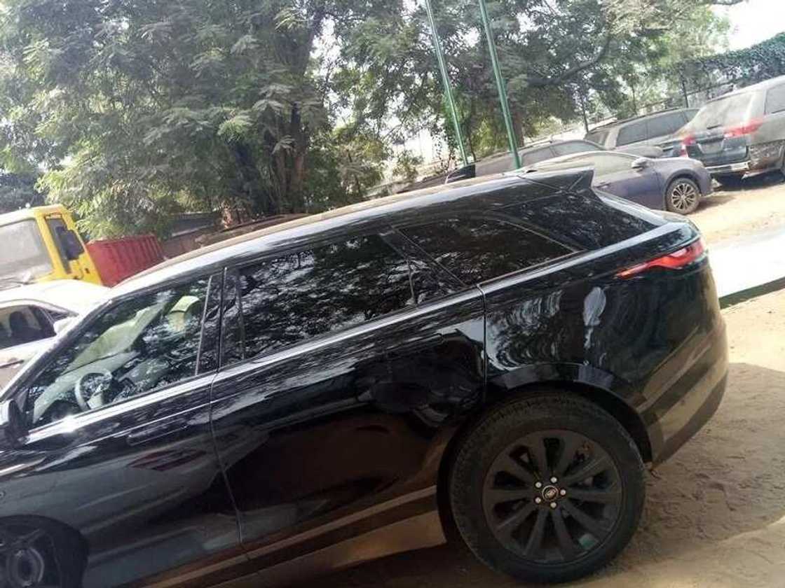 Dubi hotunan kayayakin da jami'an Kwastam suka kwace a jihar Ogun Dubi hotunan kayayakin da jami'an Kwastam suka kwace a jihar Ogun