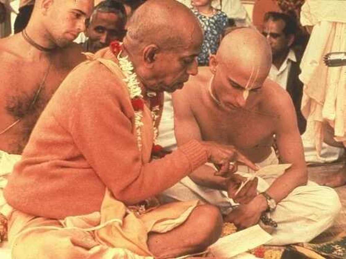 Top 10 dangerous religious cults in the world Top 10 dangerous religious cults in the world