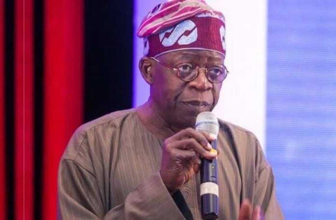 Yadda ta kaya tsakanin gwamnonin APC da Tinubu