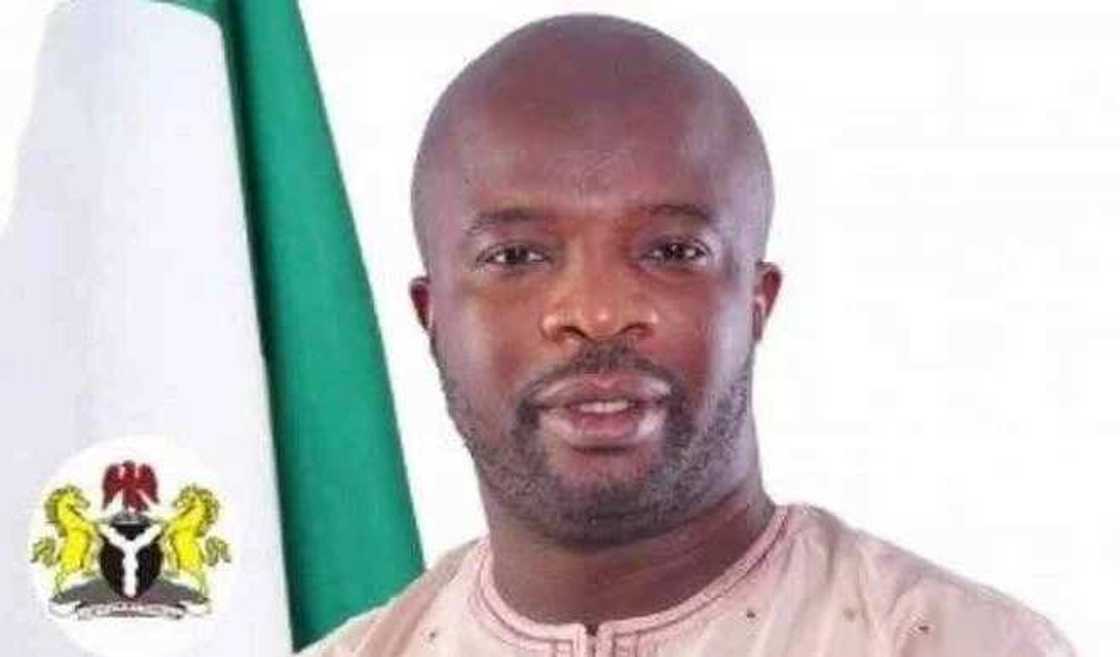 Tsalle-Tsallen 'yan siyasa: Wani dan majalisar PDP ya fice daga jam'iyyar Tsalle-Tsallen 'yan siyasa: Wani dan majalisar PDP ya fice daga jam'iyyar