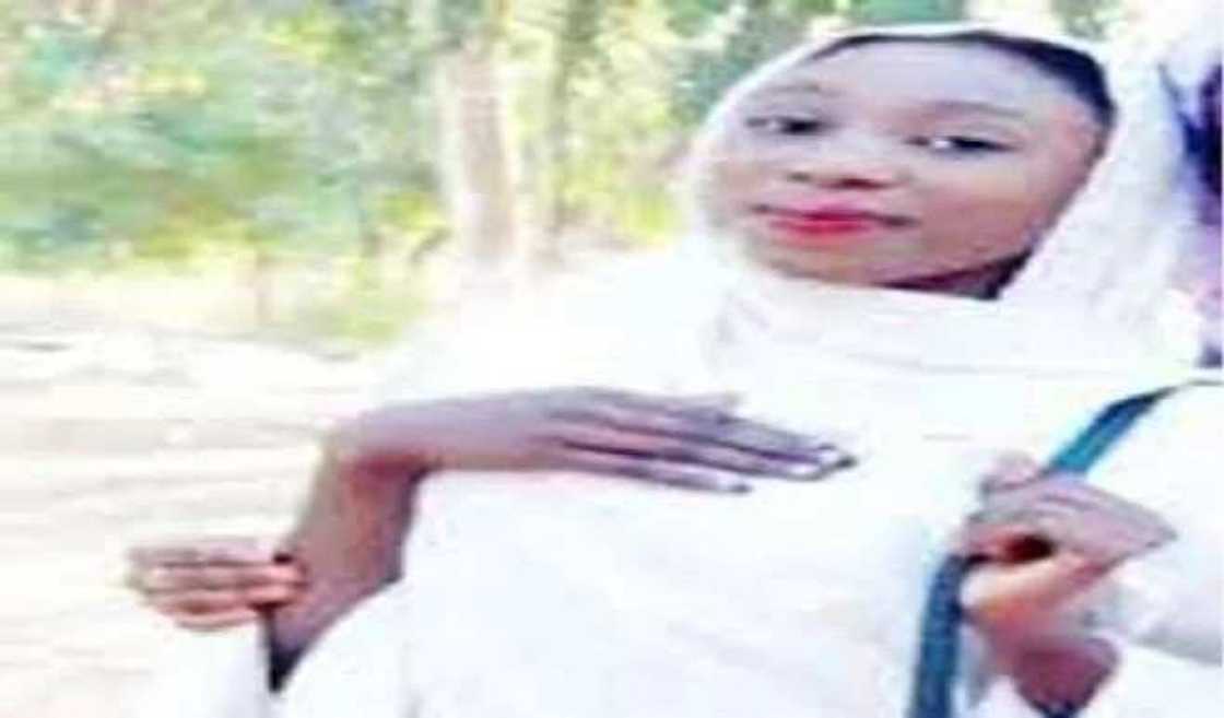 Soyayya: Yadda wata budurwa ta banka ma kanta wuta akan Saurayi a Jigawa Soyayya: Yadda wata budurwa ta banka ma kanta wuta akan Saurayi a Jigawa