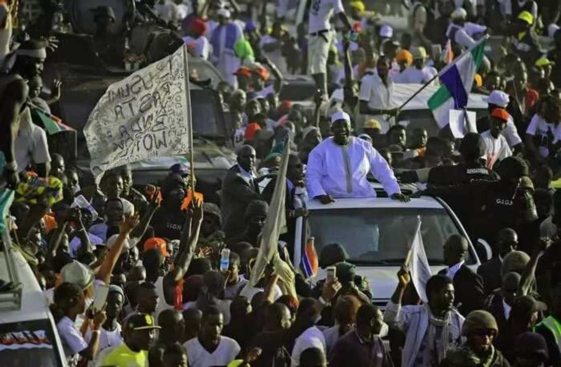 Photonews: See how President Barrow made his triumphant entry into Gambia (Photos)
