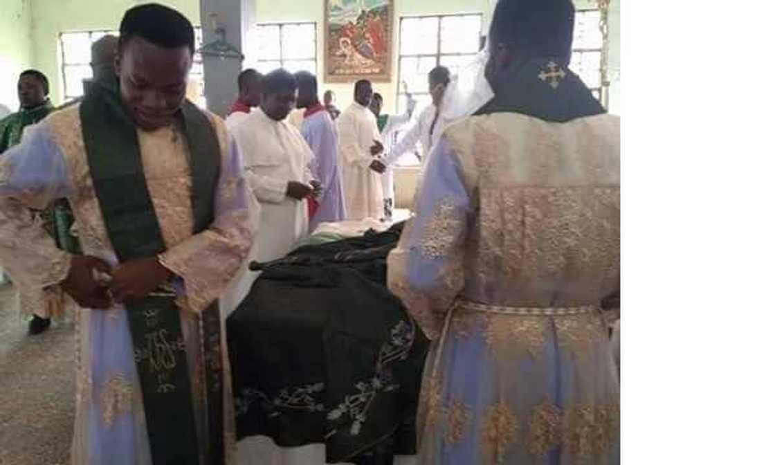 Two identical twins, Francis and Cornelius, gifted with a car as they ordained as priests Two identical twins, Francis and Cornelius, gifted with a car as they ordained as priests