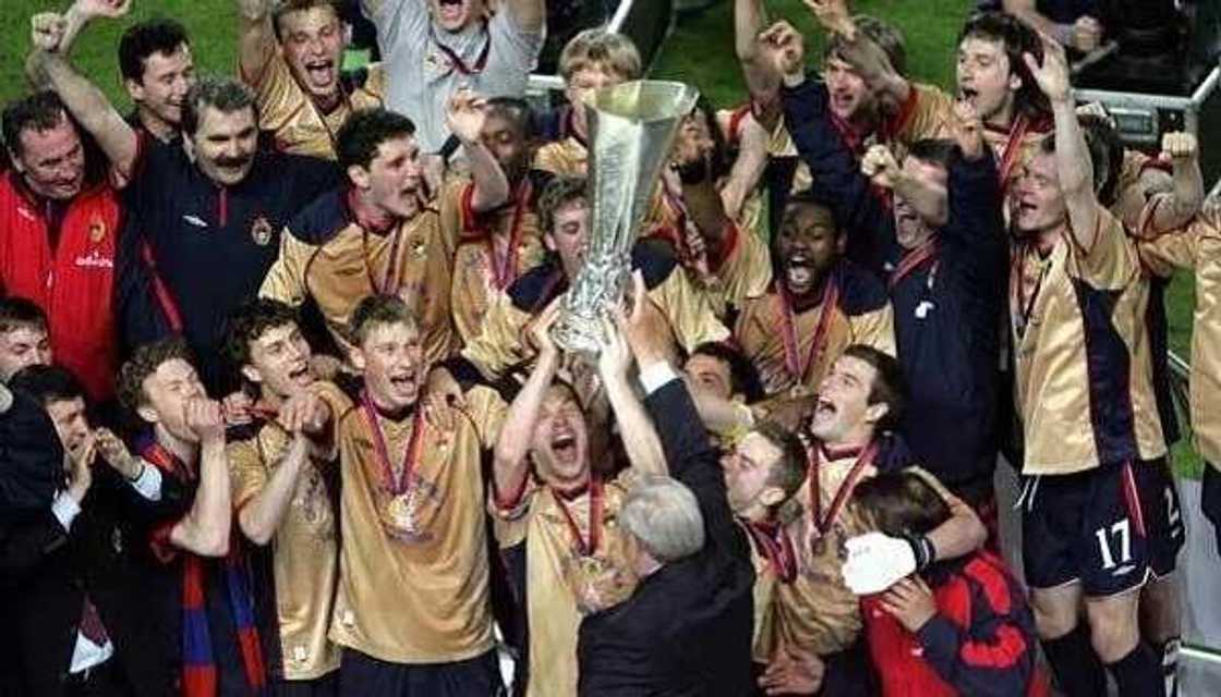 5 Nigerians who have won UEFA Champions League/Europa League trophy 5 Nigerians who have won UEFA Champions League/Europa League trophy