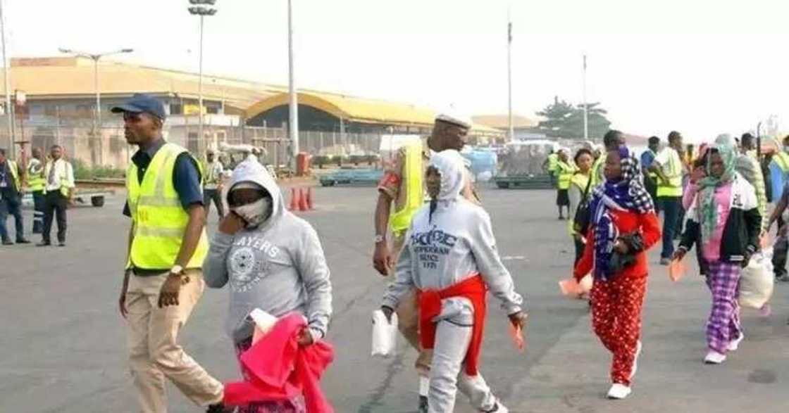 Libya : Yadda na kwana da larabawa 18 a cikin dare daya – Yar jihar Edo mai shekaru 18 Libya : Yadda na kwana da larabawa 18 a cikin dare daya – Yar jihar Edo mai shekaru 18