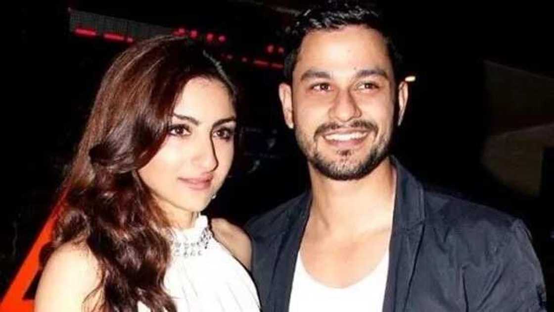 Bollywood: Fitattun jaruman Indiya 8 da sukayi aure tsakaninsu Bollywood: Fitattun jaruman Indiya 8 da sukayi aure tsakaninsu