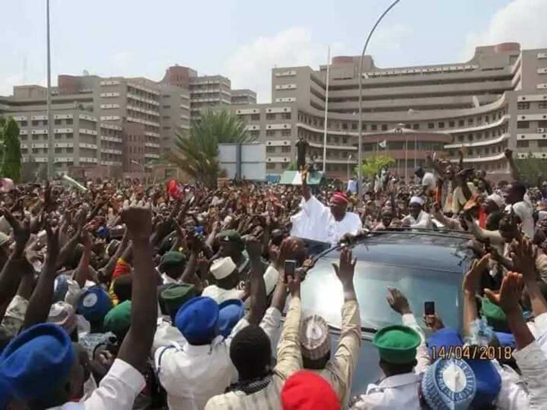 Maulidin Sheikh Nyass: Ina yi wa yan Tijjanawa bangajiya - Sanata Kwankwaso