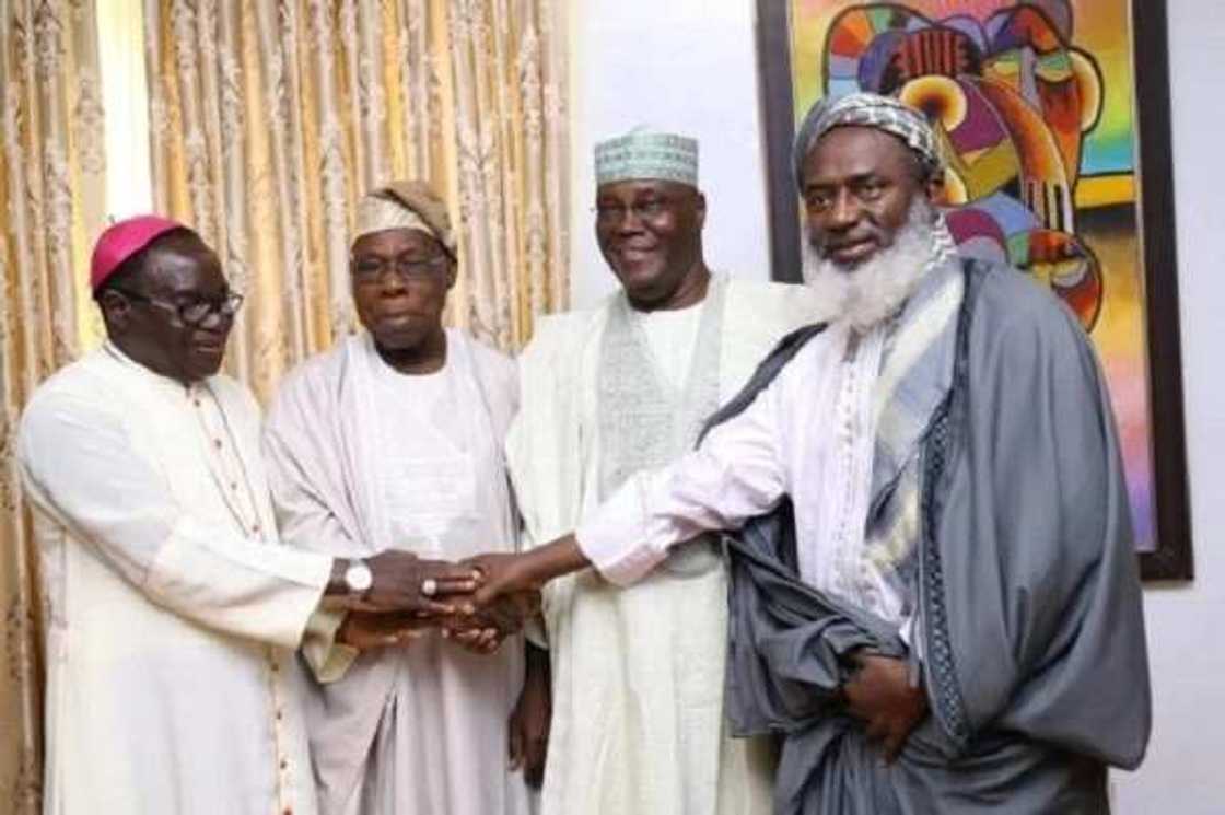 Dalilin zuwa na sulhun Obasanjo da Atiku - Gumi (bidiyo) Dalilin zuwa na sulhun Obasanjo da Atiku - Gumi (bidiyo)