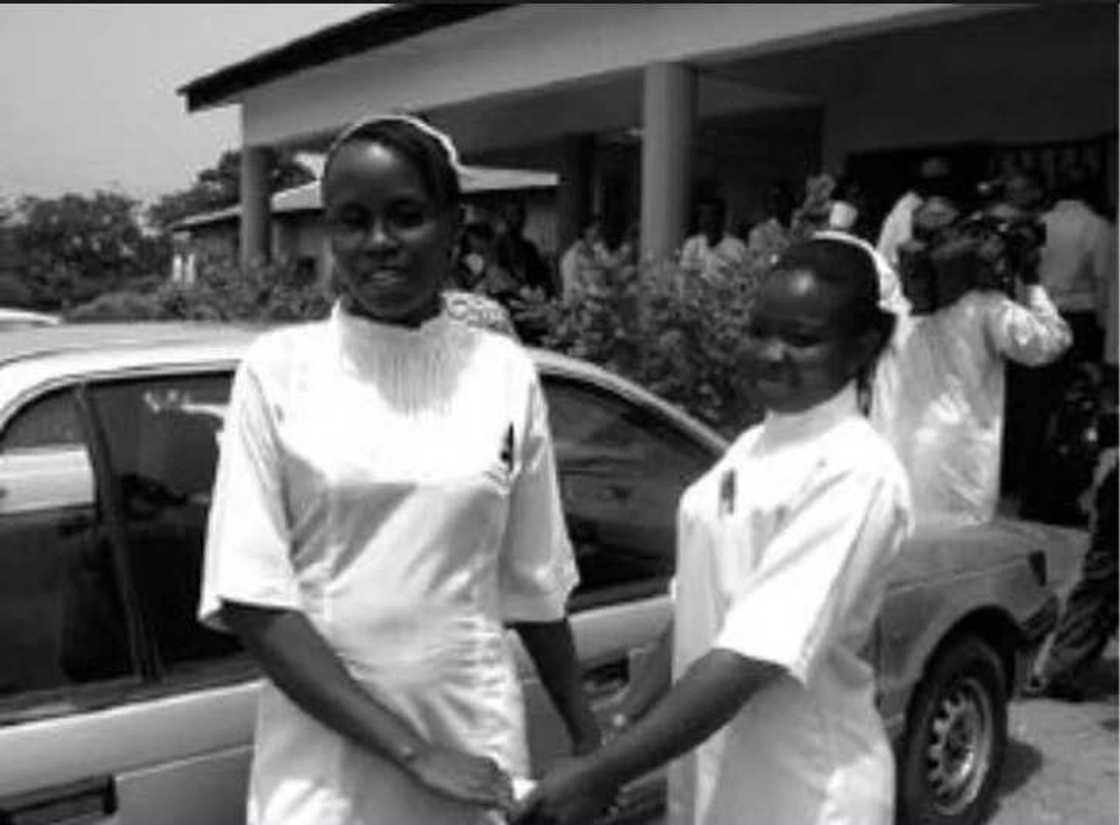 Nurse uniform dress styles in Nigeria Nurse uniform dress styles in Nigeria