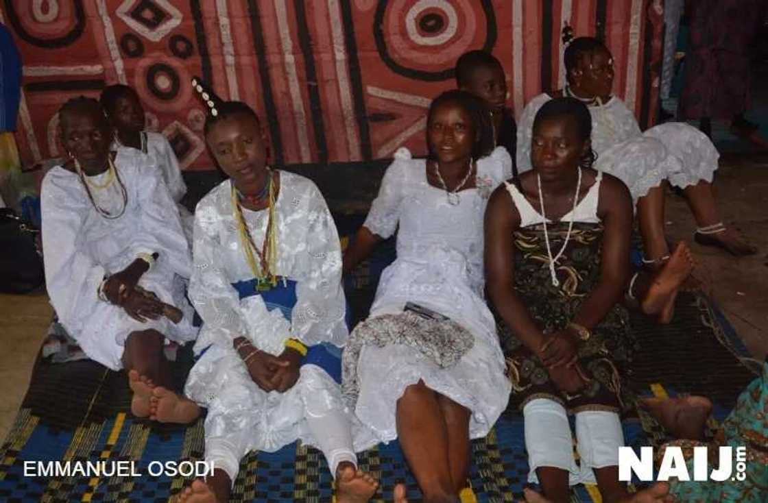 Arugba appears as Osun Osogbo Festival hots up Arugba appears as Osun Osogbo Festival hots up