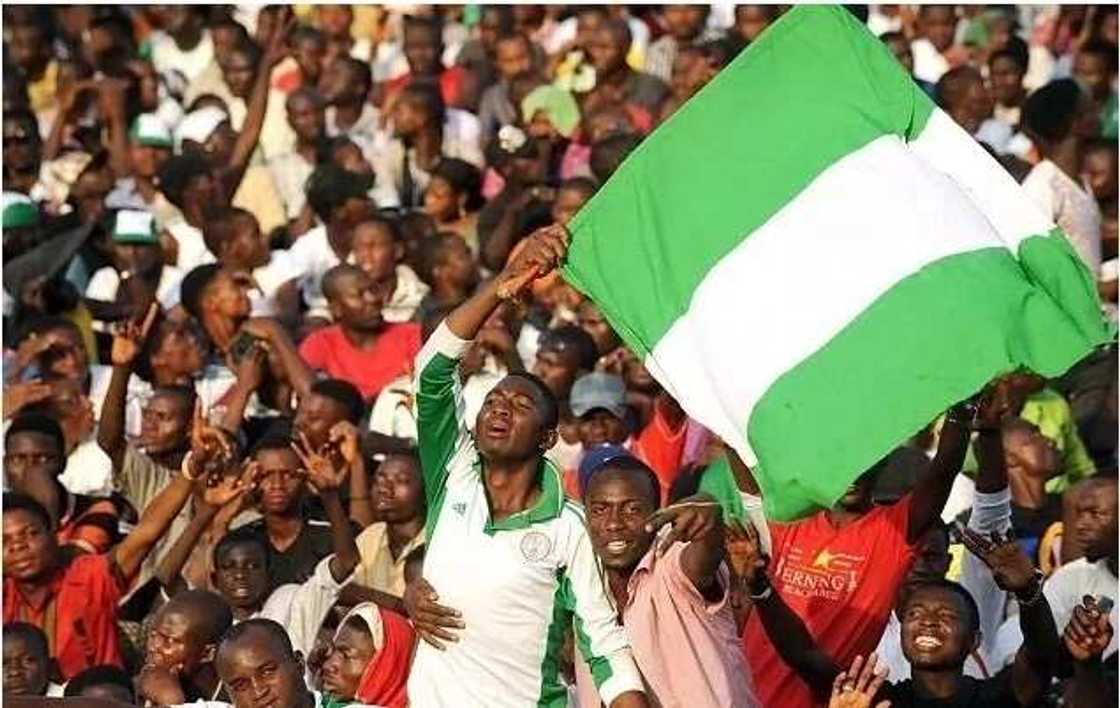 Jerin kasashe 10 da sukafi yawan al'umma a nahiyar Afirka Jerin kasashe 10 da sukafi yawan al'umma a nahiyar Afirka