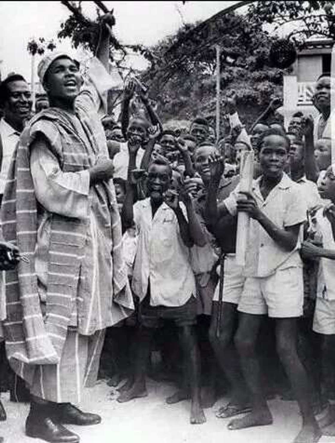 Flashback: Muhammad Ali‬ visits Nigeria in 1964 (photos)