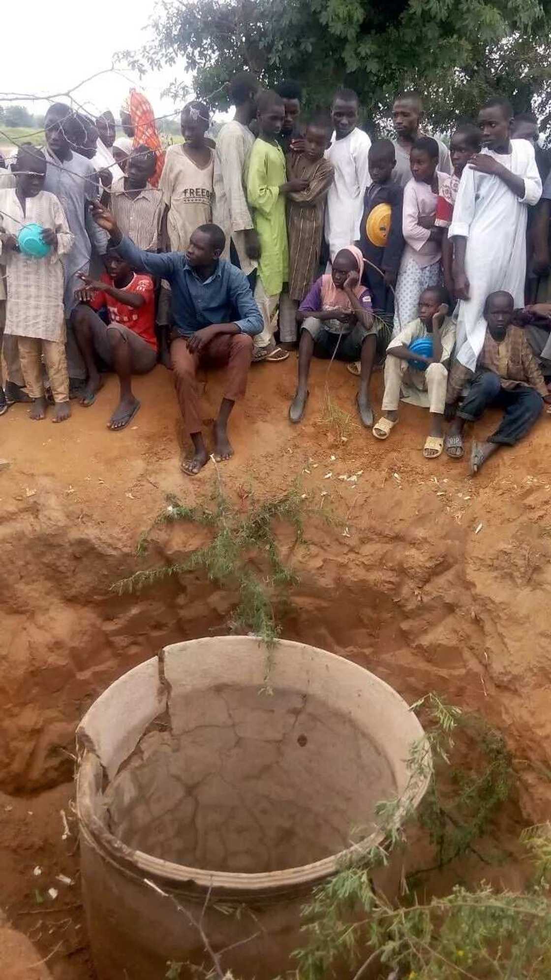 Tukunya mai tsohon tarihi Tukunya mai tsohon tarihi