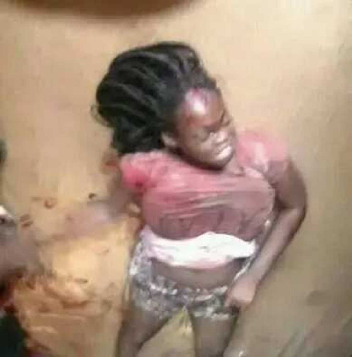 Ɗalibin kwalejin kimiyya ya hallaka budurwasa a jihar Delta Ɗalibin kwalejin kimiyya ya hallaka budurwasa a jihar Delta