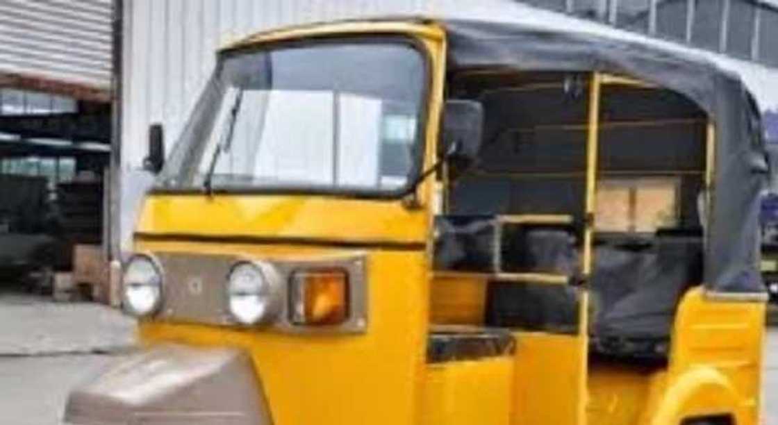 Wani matashi ya kera a daidaita da bai anfani da man fetur (Hotuna) Wani matashi ya kera a daidaita da bai anfani da man fetur (Hotuna)