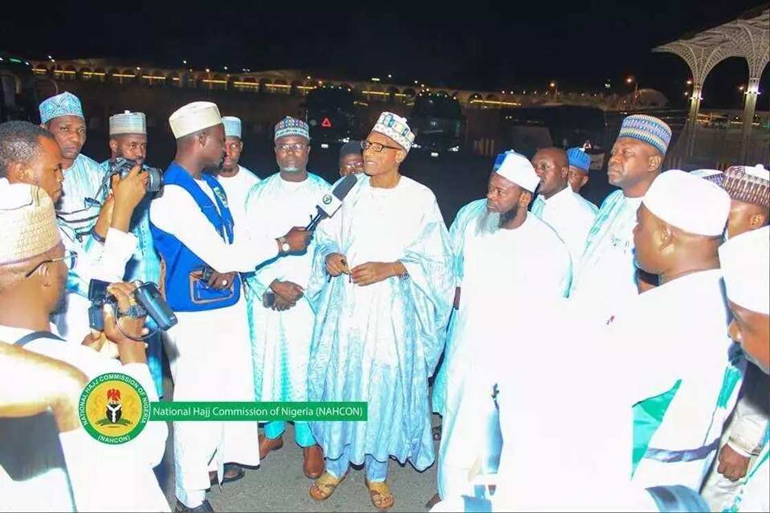 Hajjin Bana: Jirgin farko na Alhazan Najeriya ya sauka birnin Madina, duba hotuna Hajjin Bana: Jirgin farko na Alhazan Najeriya ya sauka birnin Madina, duba hotuna