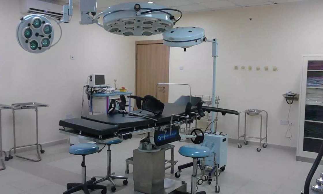 Modern surgery room in Nigeria Modern surgery room in Nigeria
