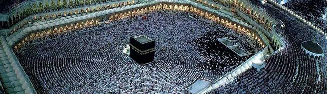 Yau daren Isra'i da Mi'iraji a wurin musulmi, watau lokacin da annabi yaje sama ta bakwai Yau daren Isra'i da Mi'iraji a wurin musulmi, watau lokacin da annabi yaje sama ta bakwai