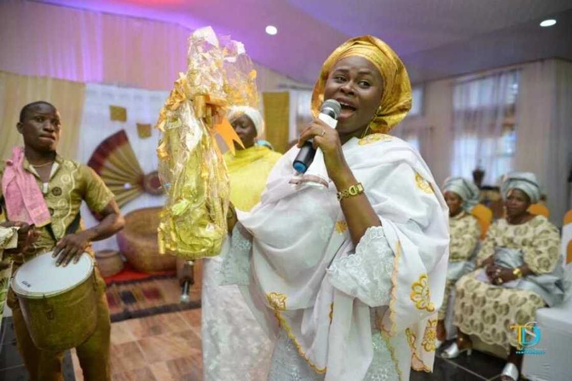 Traditional marriage in Nigeria among Yoruba Traditional marriage in Nigeria among Yoruba