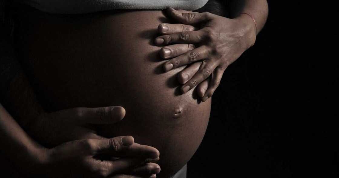 An cire dokar hana yara mata masu ciki zuwa makaranta a kasar Sierra-Leone An cire dokar hana yara mata masu ciki zuwa makaranta a kasar Sierra-Leone