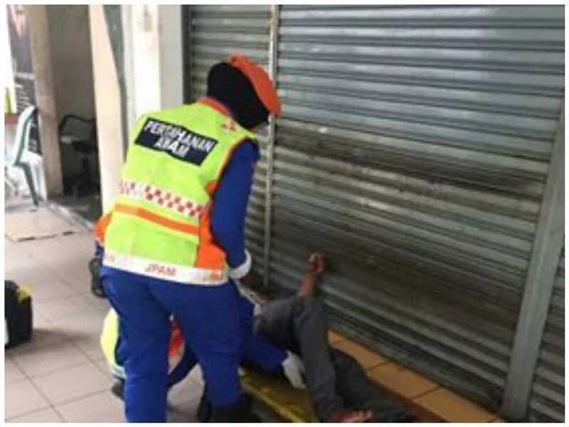 Nigerian in Malaysia suffers tragedy trying to escape from police (photos) Nigerian in Malaysia suffers tragedy trying to escape from police (photos)
