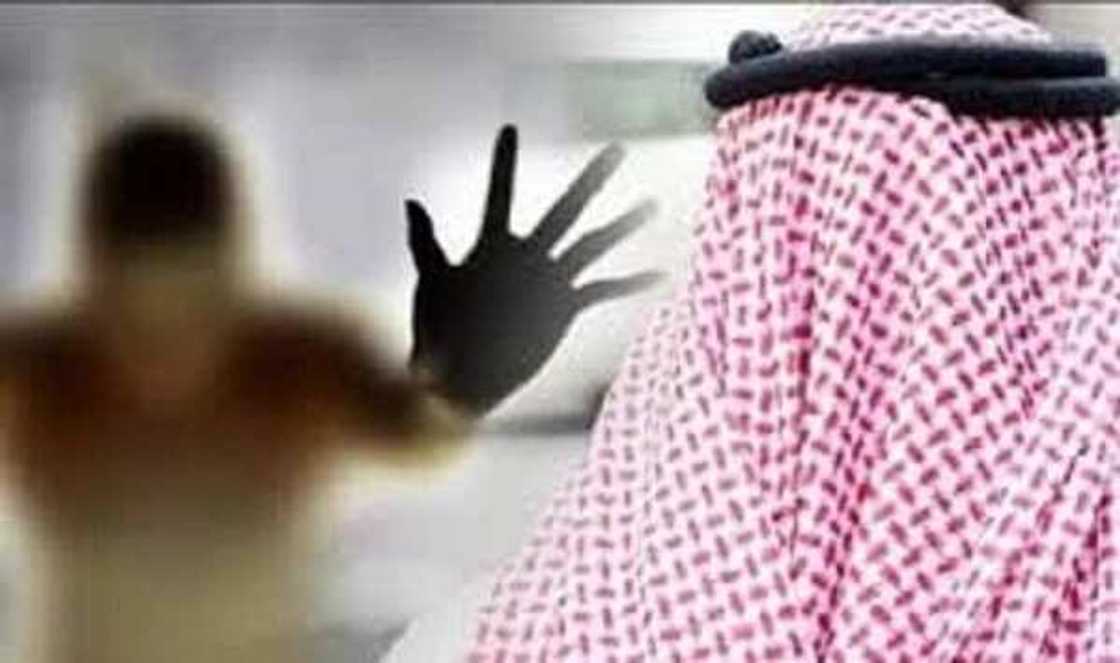 Wani malamin addini ya musuluntar da aljani a kasar Saudiyya Wani malamin addini ya musuluntar da aljani a kasar Saudiyya