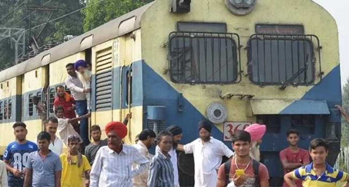 Yadda wani dan Najeriya ya ci na jaki a kasar Indiya Yadda wani dan Najeriya ya ci na jaki a kasar Indiya