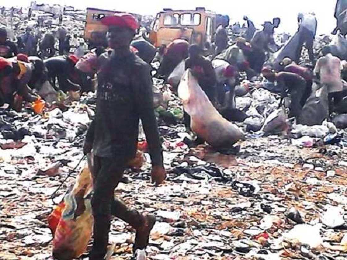 Son zuciya bacin zuciya: Wani Baban bola ya fuskanci hukuncin Kotu kan satar karfen rodi Son zuciya bacin zuciya: Wani Baban bola ya fuskanci hukuncin Kotu kan satar karfen rodi