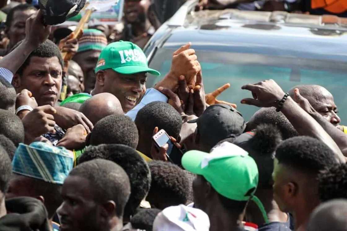 Akalla mutum 30 'yan PDP ne suka rasu a hadurruka daban-daban a yau Akalla mutum 30 'yan PDP ne suka rasu a hadurruka daban-daban a yau