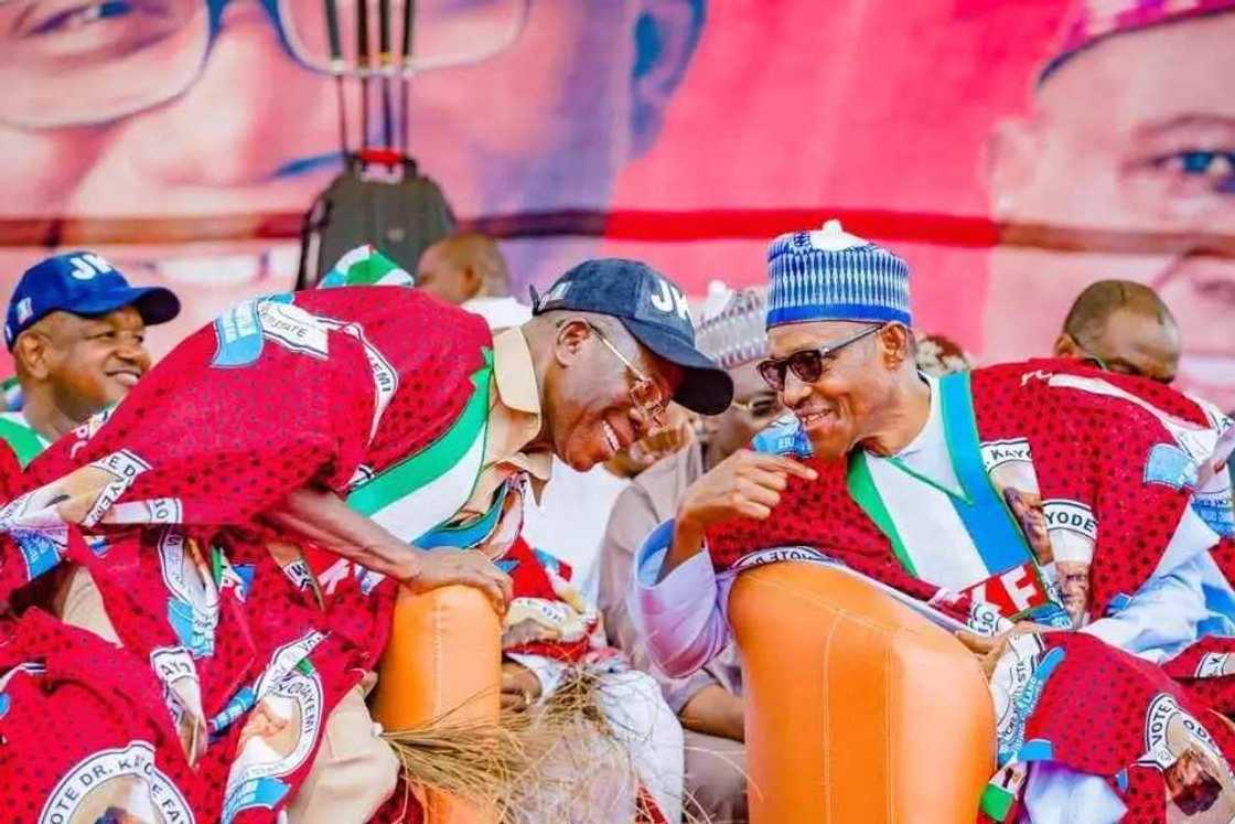 Oshiomhole hails President Buhari over reduction in petrol price Oshiomhole hails President Buhari over reduction in petrol price